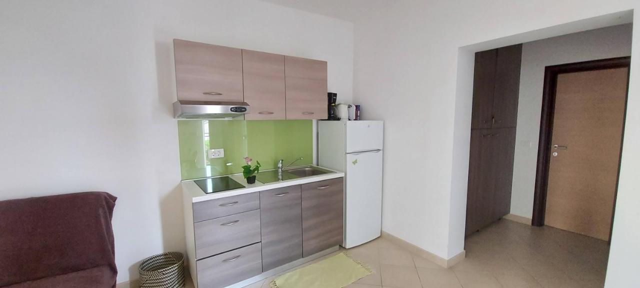 Apartmani Tomislav Krk Town Exterior foto